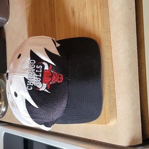 Vintage 1992 Chicago Bulls Sharktooth logo snapback hat